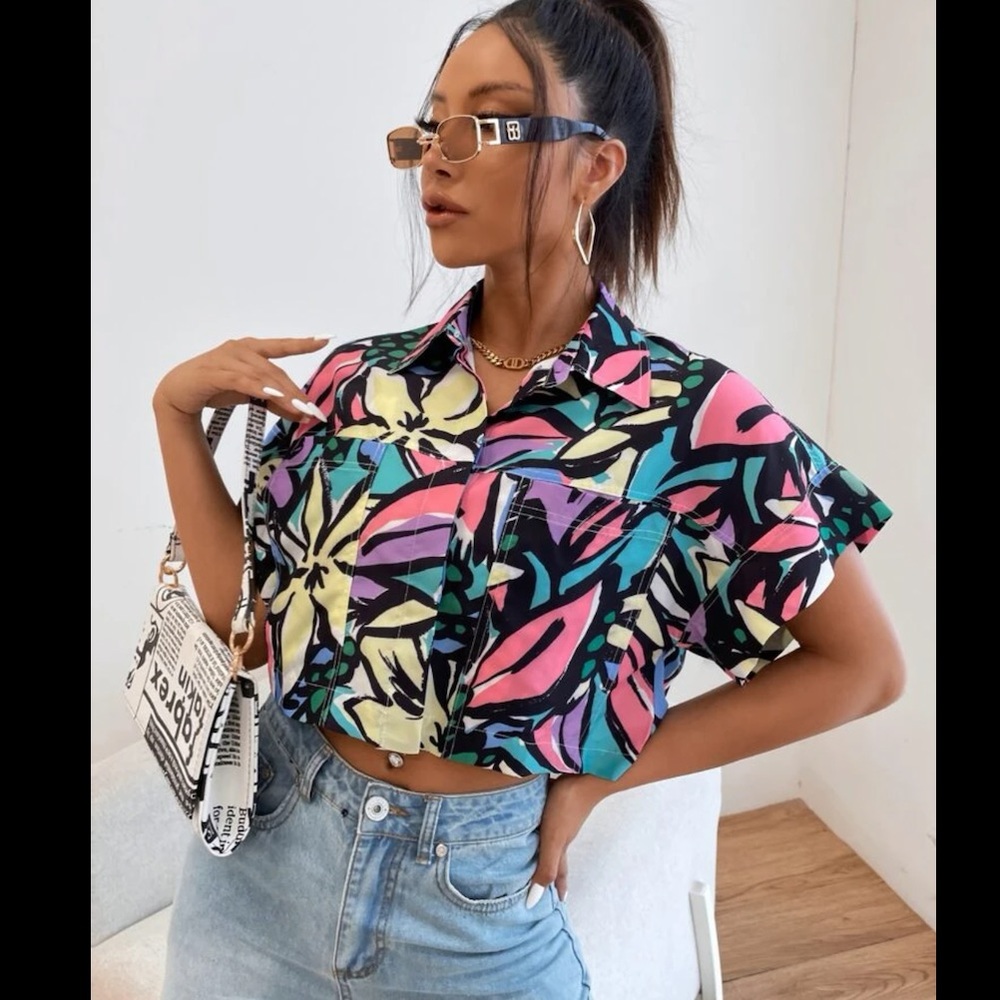 SHEIN Floral Button up Crop Blouse